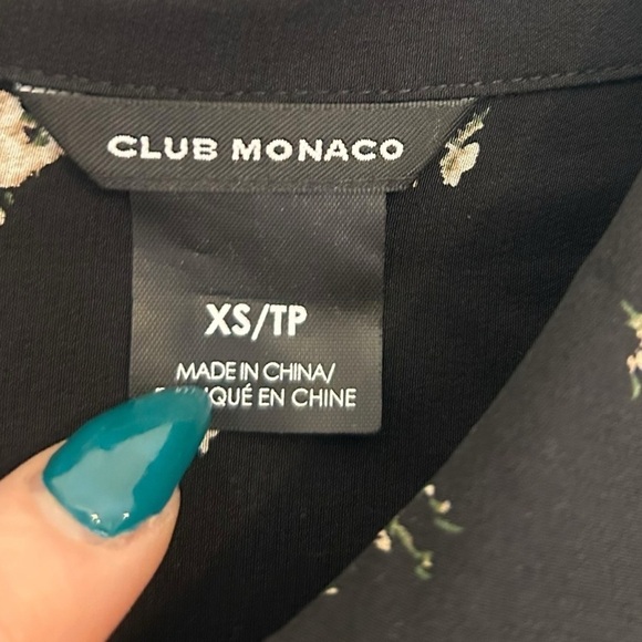 Club Monaco Women's Silk Floral Cropped Button Down Blouse - Picture 8 of 9